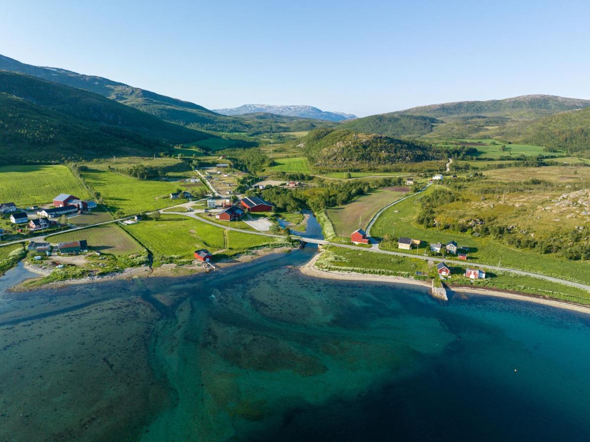 Storjord Farmstay Ranchhouse Kvaloya Exterior foto